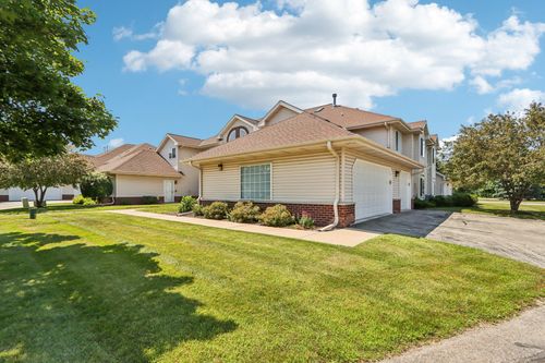 4332865 Rasmus Rd, Nashotah, WI, 53058-9467 | Card Image