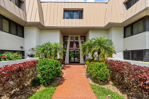 6-203-1800 Se Saint Lucie Boulevard, Stuart, FL, 34996 | Card Image