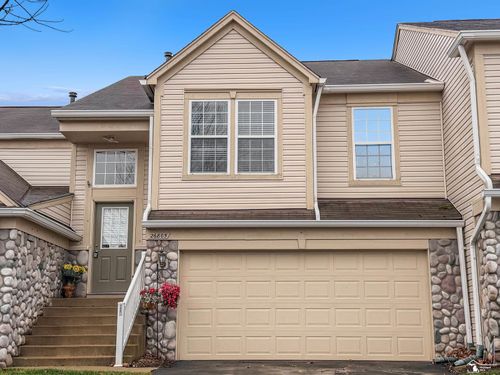 26805 Kirkway Cir, Woodhaven, MI, 48183-1972 | Card Image