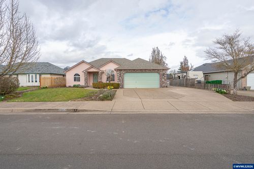 3203 19th Ave Se, Albany, OR, 97322-6995 | Card Image