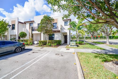 20814-20814 Ne 5th Ct, Miami, FL, 33179-3569 | Card Image