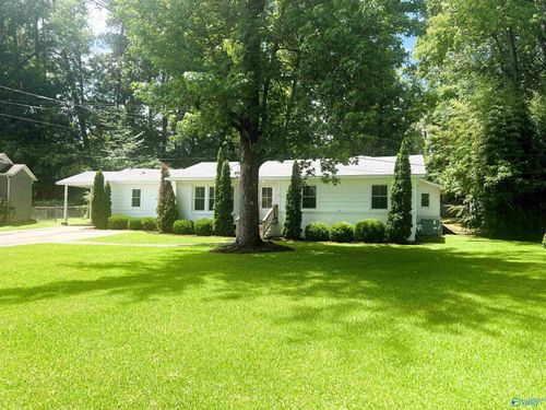 117 Clubview Cir, Gadsden, AL, 35901-5409 | Card Image