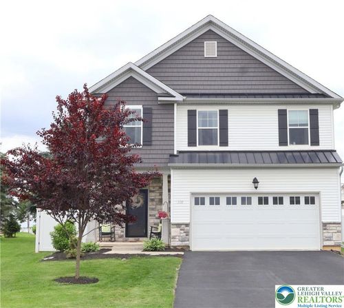 330 Bendelow Ln, NORTHAMPTON, PA, 18067-8720 | Card Image