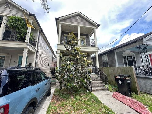 2615 Banks Street, New Orleans, LA, 70119 | Card Image