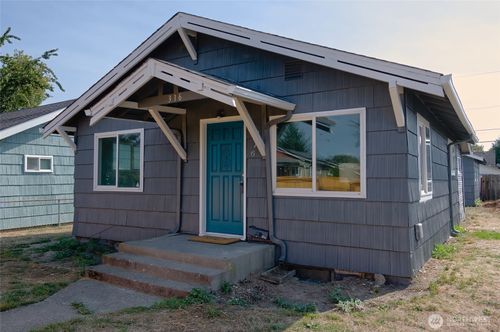 316 16th Ave, Longview, WA, 98632-1435 | Card Image
