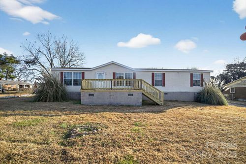 104 Gardner Dr, Gaston, NC, 27832-9681 | Card Image