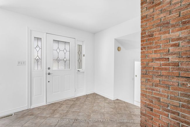 120 Herbert St, House other with 3 bedrooms, 2 bathrooms and 2 parking in Prescott Russell ON | Image 4