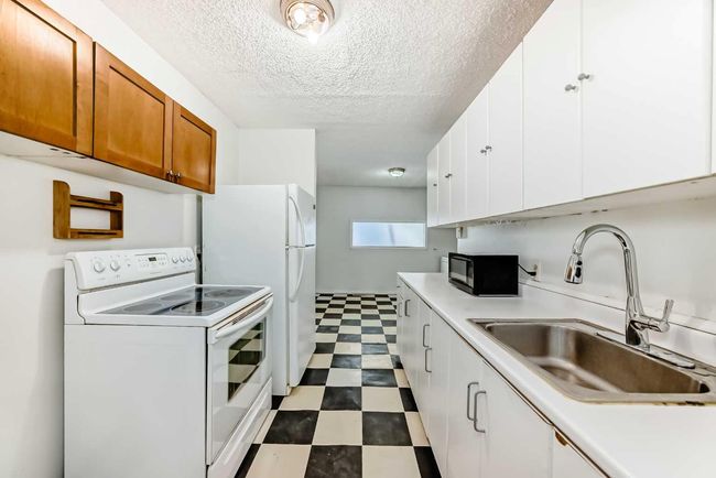 7614 24 Street Se, House other with 2 bedrooms, 1 bathrooms and 2 parking in Calgary AB | Image 15