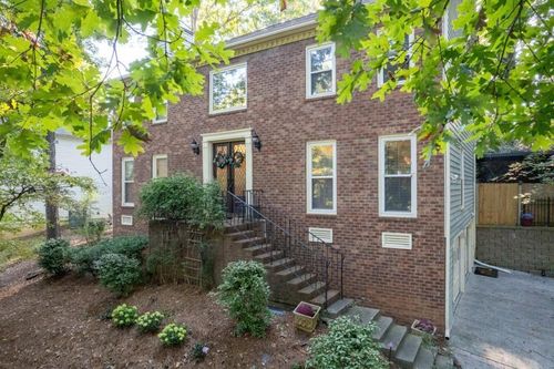 2339 Milstead Cir Ne, Marietta, GA, 30066-5789 | Card Image