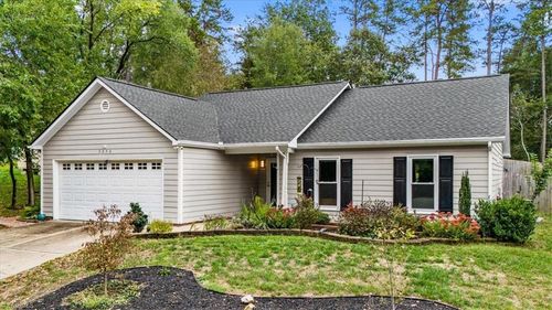 3256 Timberwolf Ave, High Point, NC, 27265-9312 | Card Image