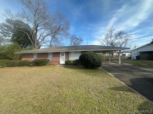 203 Lee St, Wetumpka, AL, 36092-3024 | Card Image