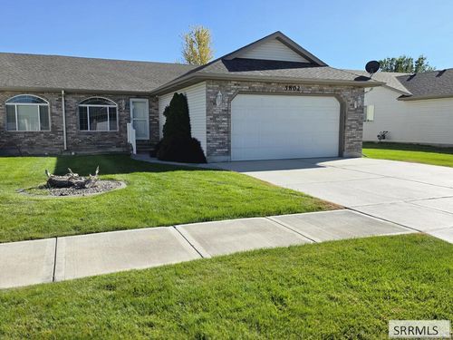 3802 Briar Creek Cir, Ammon, ID, 83406-4687 | Card Image