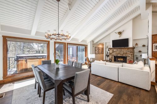 2358 Good Trump Ct, Park City, UT, 84060-5527 | Card Image