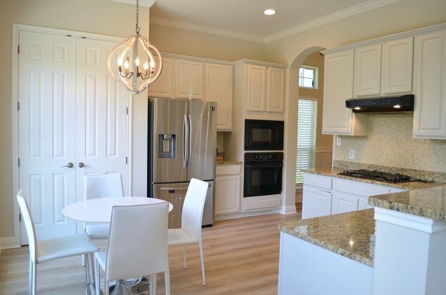 612 Twelve Oaks Ln, House other with 3 bedrooms, 3 bathrooms and 2 parking in Austin TX | Image 9