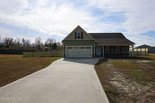 311 Spring Maple Way, Richlands, NC, 28574-8496 | Card Image