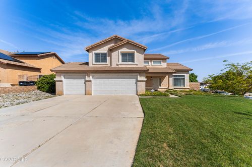 6717 Teasdale St, Lancaster, CA, 93536-1247 | Card Image