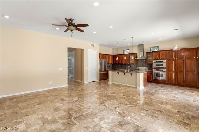 17 Morninglow Pass, House other with 4 bedrooms, 4 bathrooms and null parking in Henderson NV | Image 15