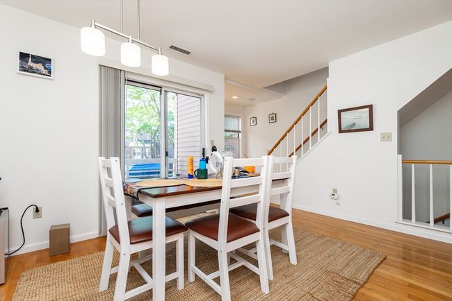 31 - 31 Henry St, House attached with 2 bedrooms, 3 bathrooms and 1 parking in Cambridge MA | Image 15