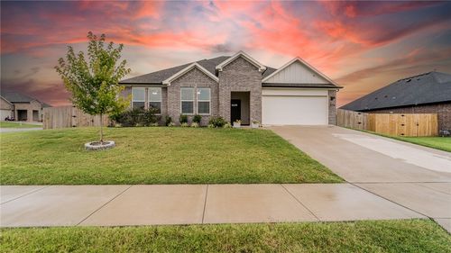 485 W Branta St, Farmington, AR, 72730-3182 | Card Image