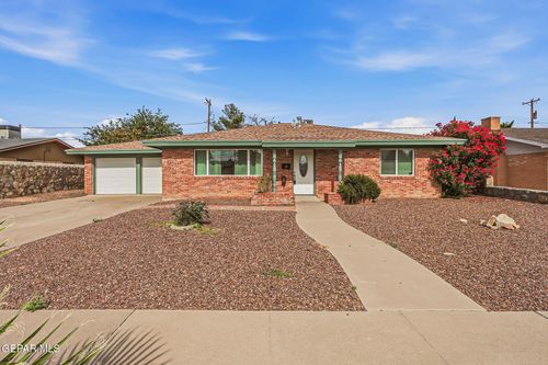 3020 Wedgewood Dr, El Paso, TX, 79925-4303 | Card Image