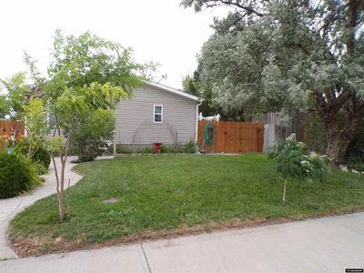 2256 W Ponderosa St, House other with 4 bedrooms, 1 bathrooms and null parking in Wheatland WY | Image 2