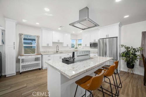 6044 Northside Dr, Los Angeles, CA, 90022-4419 | Card Image