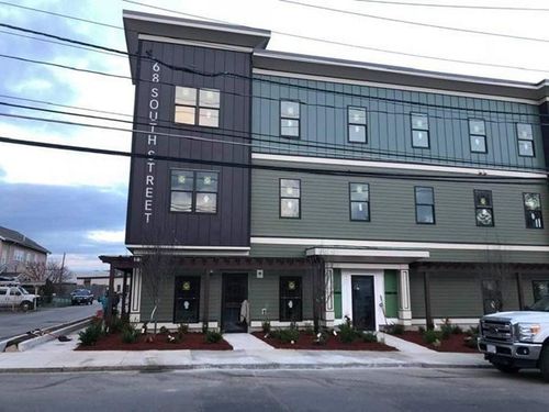 304-68 South St, Framingham, MA, 01702-7050 | Card Image