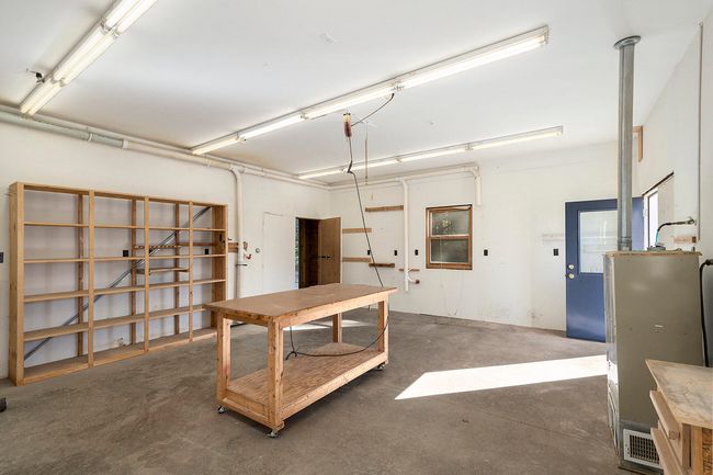 Heated work shop | Image 27