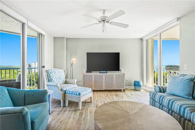 805 - 5049 N Highway A1a, Home with 3 bedrooms, 2 bathrooms and null parking in Hutchinson Island FL | Image 1