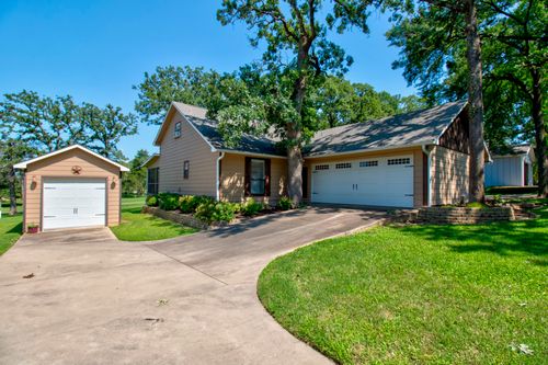 413 Cocopa Dr, Lake Kiowa, TX, 76240-9287 | Card Image