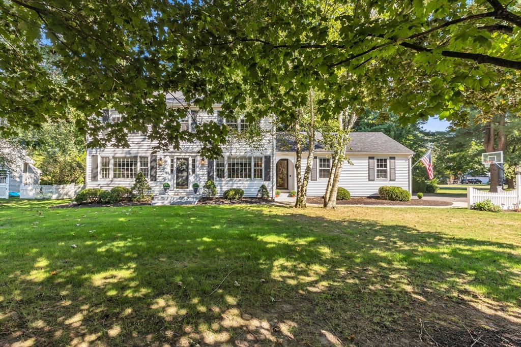 Blueberry Hill Rd, Longmeadow, MA 01106