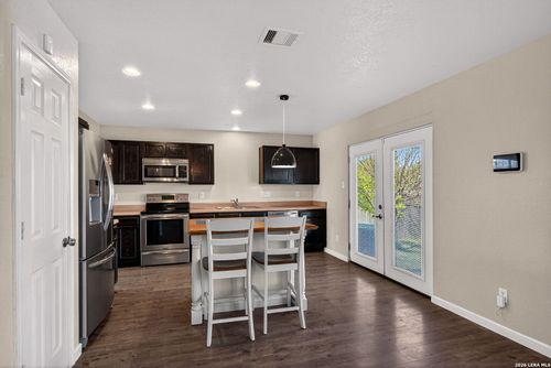 11067 Armor Arch, San Antonio, TX, 78254-1881 | Card Image