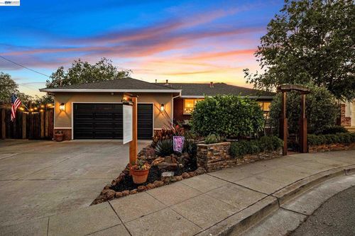 325 Polk Way, Livermore, CA, 94550-3441 | Card Image