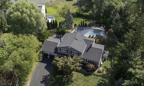 5 Twin Oaks Ct, Parsippany, NJ, 07054-1511 | Card Image