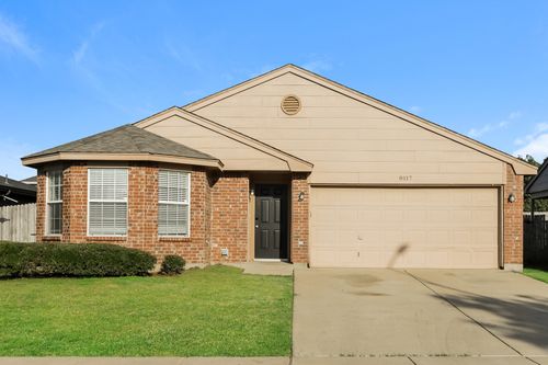 8117 Sweetwater Ln, Fort Worth, TX, 76134-5809 | Card Image