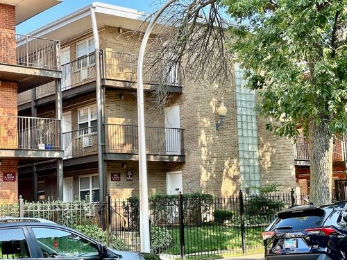 2c-4543 N Dover St, Chicago, IL, 60640-5536 | Card Image