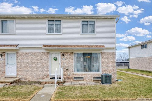 37759 Colonial Dr, Westland, MI, 48185-1004 | Card Image