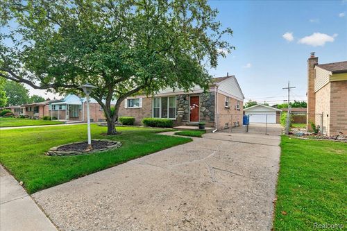 11908 Stamford Avenue, Warren, MI, 48089 | Card Image