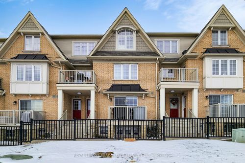 158 Kingston Road W, Ajax, ON, L1T0M9 | Card Image