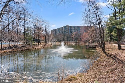 623-8340 Greensboro Dr, MCLEAN, VA, 22102-3504 | Card Image