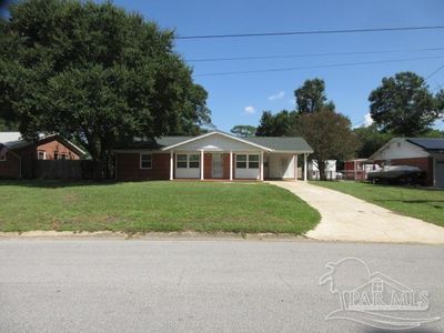 3780 Cherry Laurel Dr, House other with 3 bedrooms, 2 bathrooms and 1 parking in Pensacola FL | Image 3