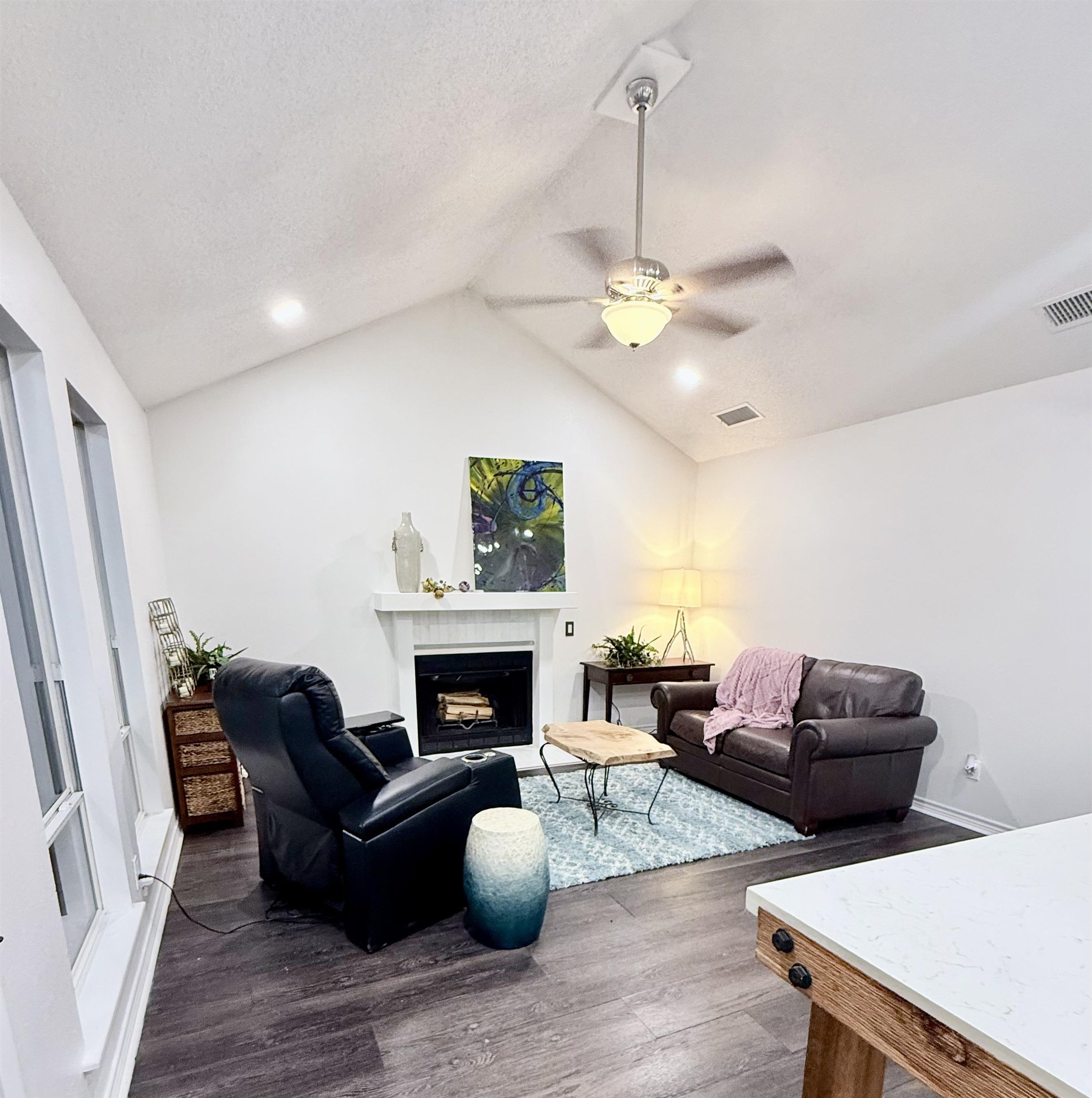 Residential in Holly Lake Ranch 3