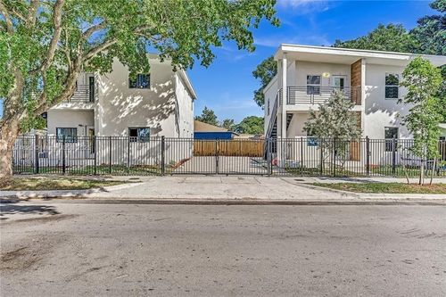 2-5991 Nw 14th Ave, Miami, FL, 33142-2508 | Card Image