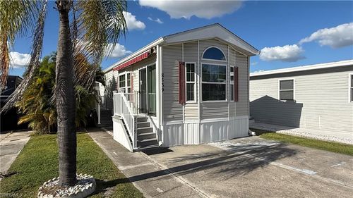 8539 Pepperwood Dr, ESTERO, FL, 33928-4015 | Card Image