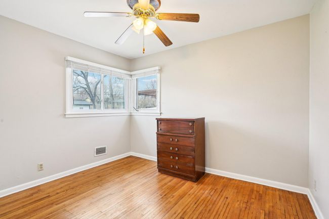 16-web-or-mls-Maryland Ave-2204-016.jpg | Image 13