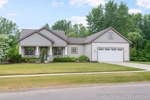 2504 Cedar West Dr, Jenison, MI, 49428-9493 | Card Image