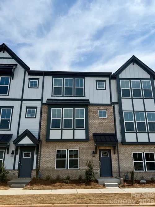 545 Annie Lowery Way, Davidson, NC, 28036-9388 | Card Image