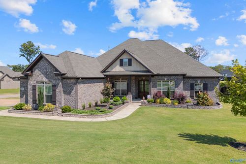 235 Idle Creek Dr, Huntsville, AL, 35811-6004 | Card Image