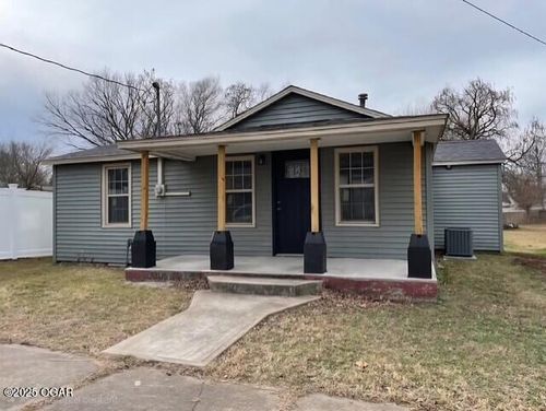 522 N Kentucky St, Carterville, MO, 64835-1012 | Card Image