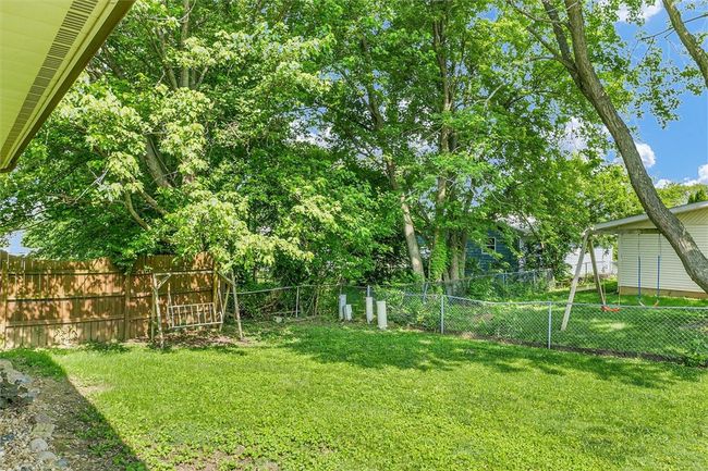 Fenced Yard | Image 12